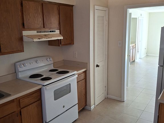 3rd image of 6 Coastal Pl #6A