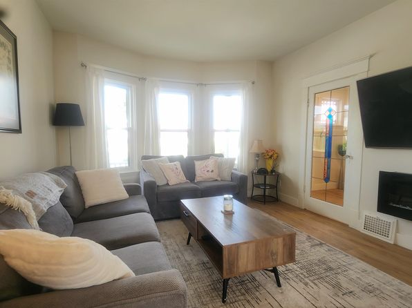 3 bedroom rental in Vancouver — photo 7