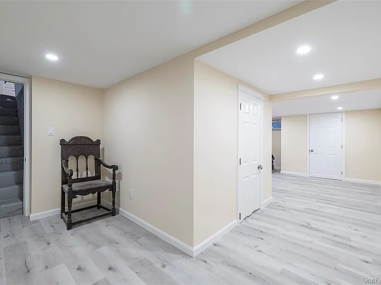 140 Baltimore Ave — Photo 19