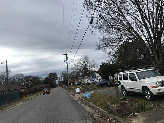 4th image of 204 N Hambrick St