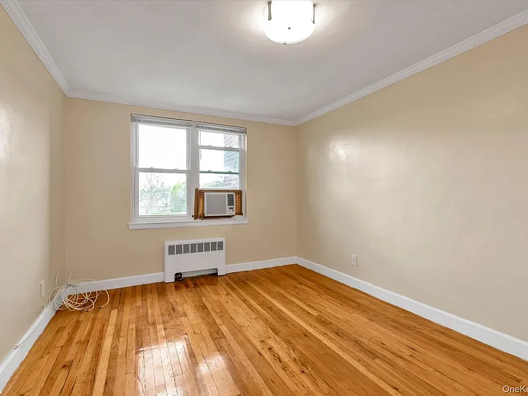 275 Maple Ave #D6 — Photo 9