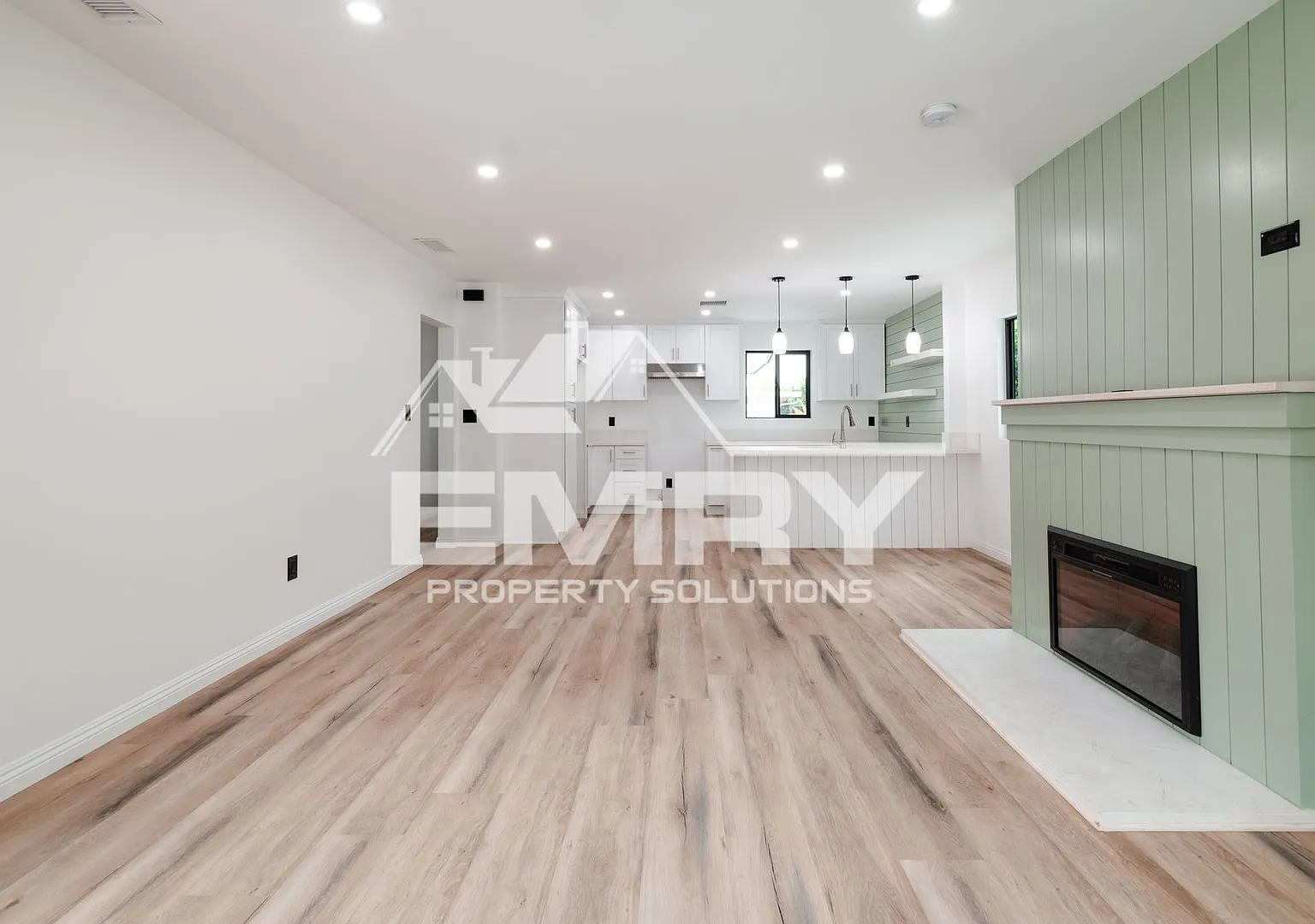 3 Bed 2 Bath House For Rent Arrington Ave Downey — Photo 3