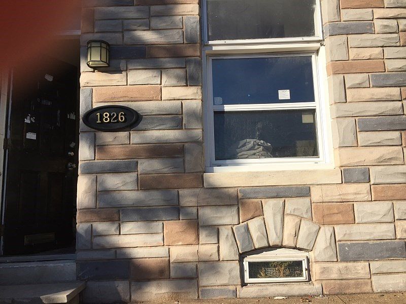 2nd image of 1826 Bank St