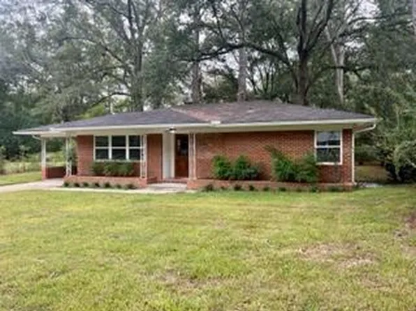 630 W 21st St, Laurel, MS 39440