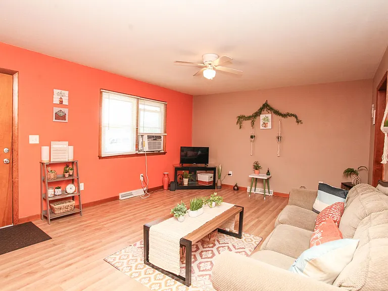 1026 N Jefferson St #A — Photo 14
