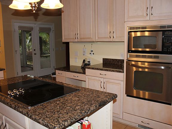 2nd image of 3602 Bluebell Ct
