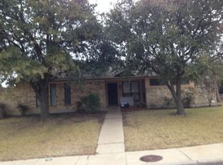 2423 Daybreak Dr, Dallas, TX 75287