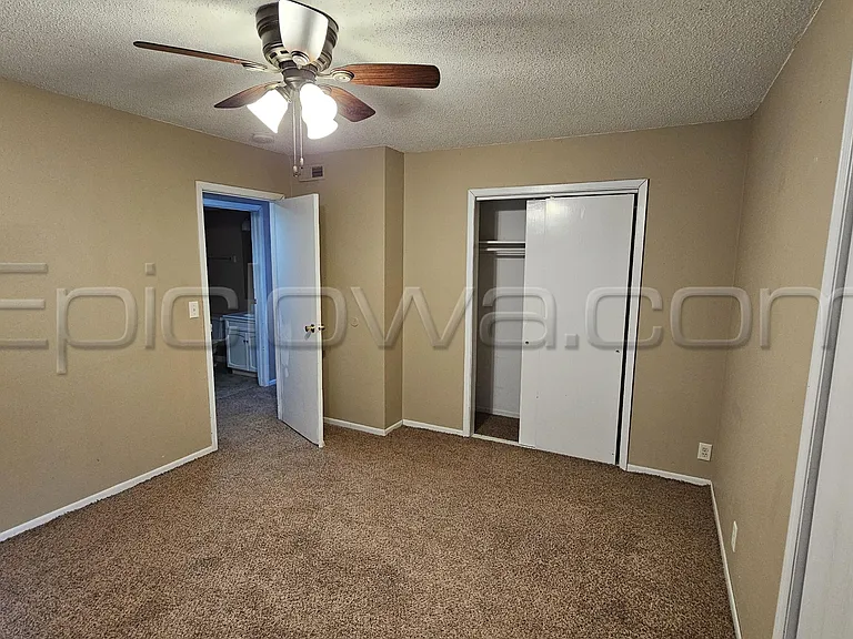 1207 O Avenue Pl NE — Photo 10