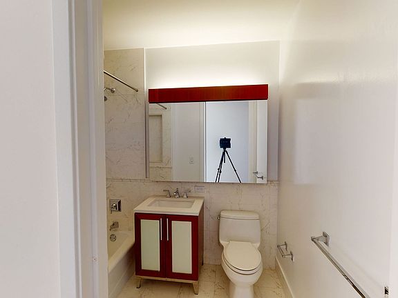 5th image of 775 Columbus Ave APT 11B