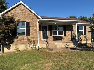 7709 Texlyn Ct, Louisville, KY 40258