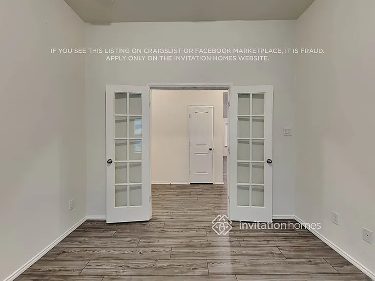 1800 Alamandine Ave — Photo 3