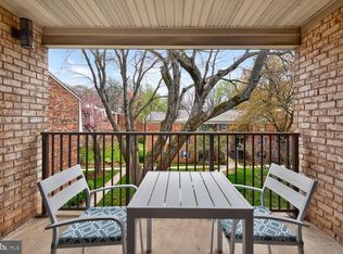 862 College Pkwy APT 202, Rockville, MD