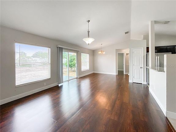 5th image of 14637 Pointe East Trl