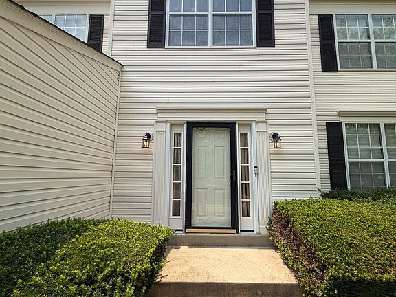 2nd image of 10709 Heatherleigh Dr