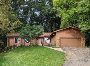 6233 Countrywood Ct, Kalamazoo, MI 49009