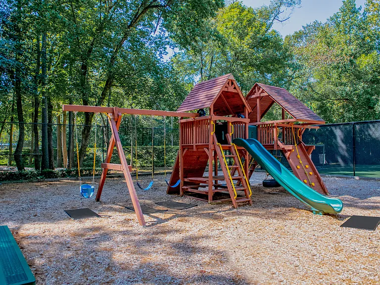 Grove Point — Photo 21