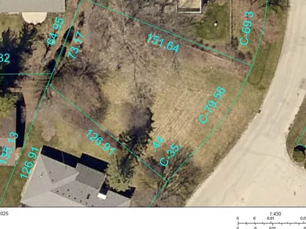 2520 Driftwood Ln, Rockford, IL 61107