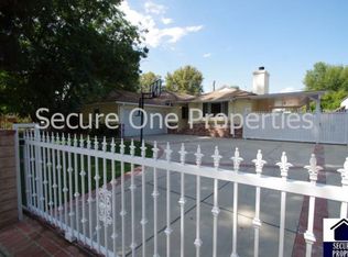 7015 Comanche Ave, Winnetka, CA 91306