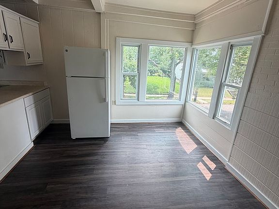 2nd image of 232 Wallace St APT 2