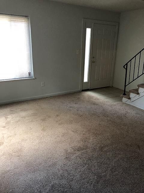 1st image of 11 Dorsey Rd APT C