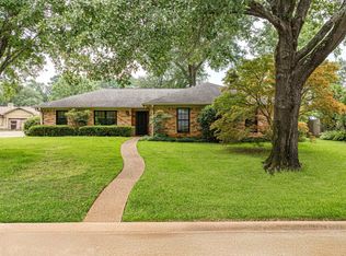 2000 Warwick Cir W, Longview, TX 75601