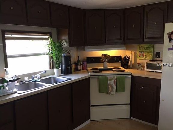 3rd image of 4227 Loury Dr #13