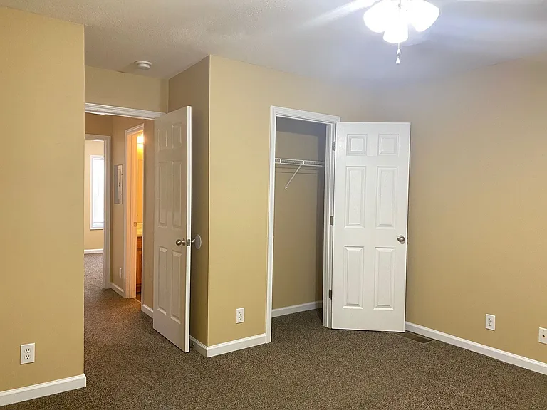803 Golfview Pl #C — Photo 12