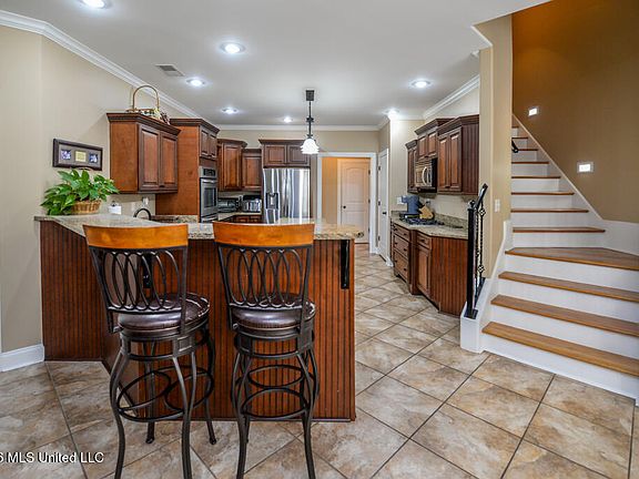 5th image of 8807 Dehart Rd