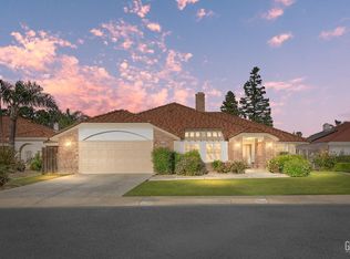 2016 Dell Oak Ln, Bakersfield, CA 93311