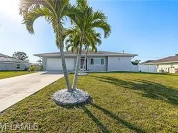 516 Retunda Pkwy W, Cape Coral, FL 33904