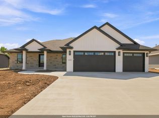 3685 Ella Jo Way, De Pere, WI 54115
