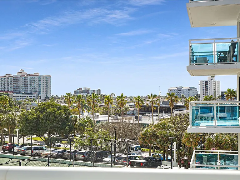 3430 Galt Ocean Dr #410 — Photo 35