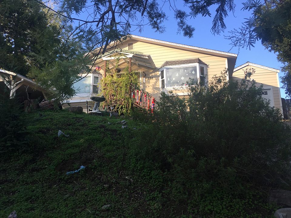 1st image of 586 Lakeview Way