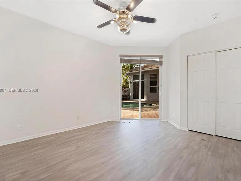 1666 Victoria Pointe Cir — Photo 61