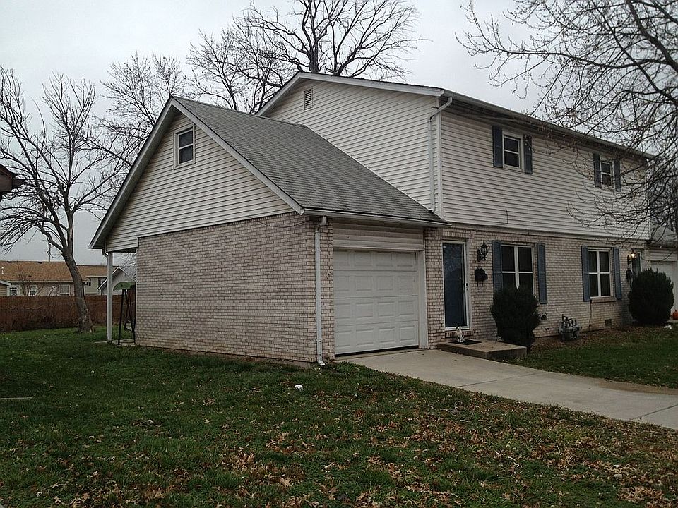 1st image of 3166-68 Yale Dr.