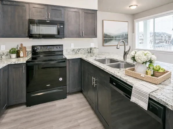 The Farmstead Apartments