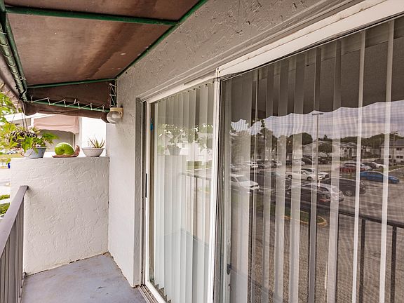 4th image of 1153 Lake Victoria Dr APT H
