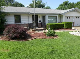 1404 W Berkeley St, Springfield, MO 65807