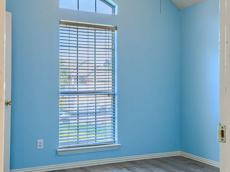 1019 Telluride Dr — Photo 18