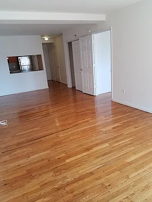 Rented by Bahar Management | media 26