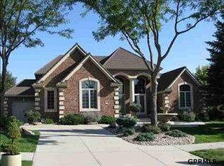 18212 Shadow Ridge Dr, Omaha, NE 68130