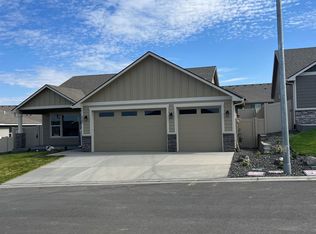 3705 S Wilson Pl, Kennewick, WA 99338