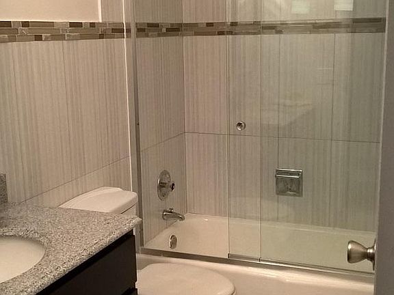 5th image of 6604 Langley Ct