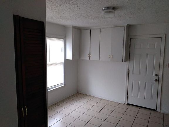 5th image of 4620 Galveston St