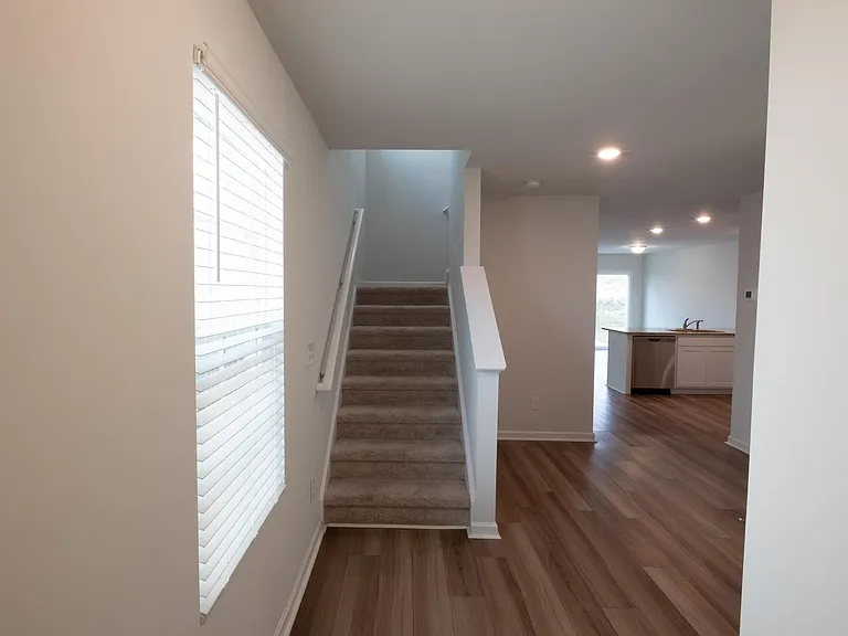 2781 Prince Charles Ct — Photo 2