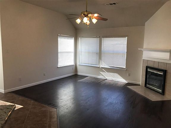 5th image of 3408 Wind Flower Ln