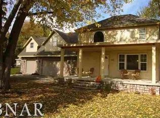305 E North St, Colfax, IL