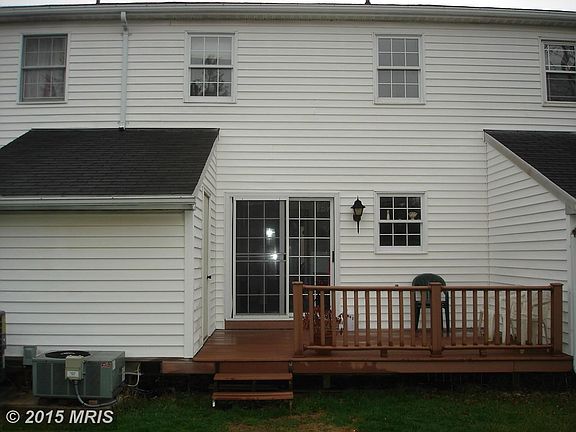 Exterior (Rear)