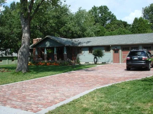 3199 Greenleaf Rd, Akron, OH 44312