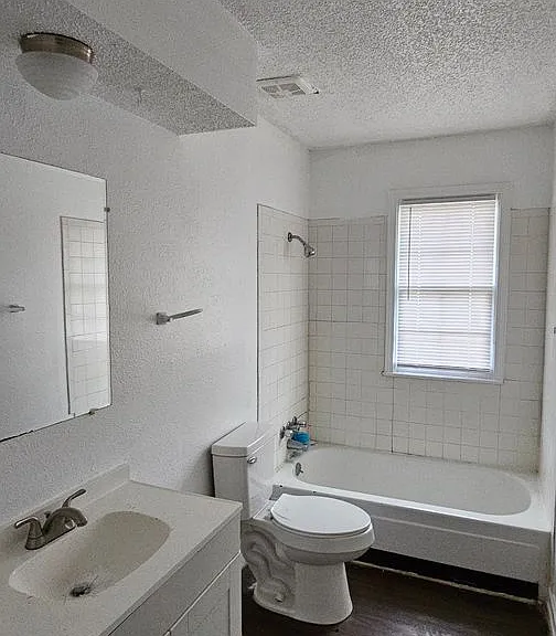 720-726 N 70th St — Photo 12